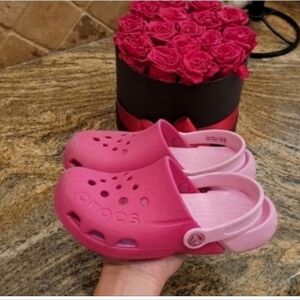 Crocs Kids Pink Clogs Size 1